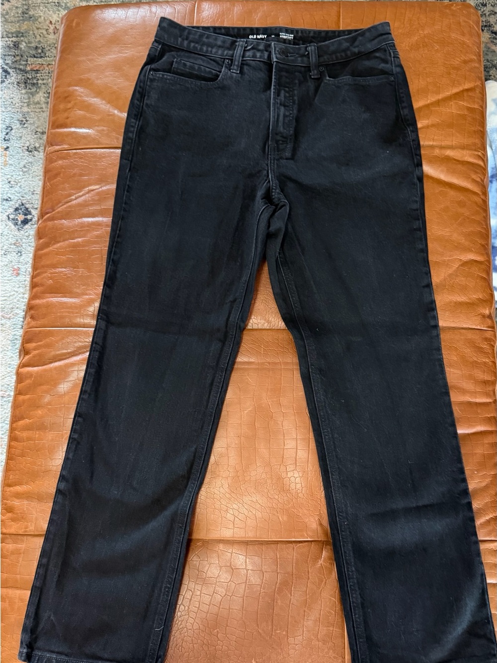 Old Navy Women’s Straight Jeans in Black size 12